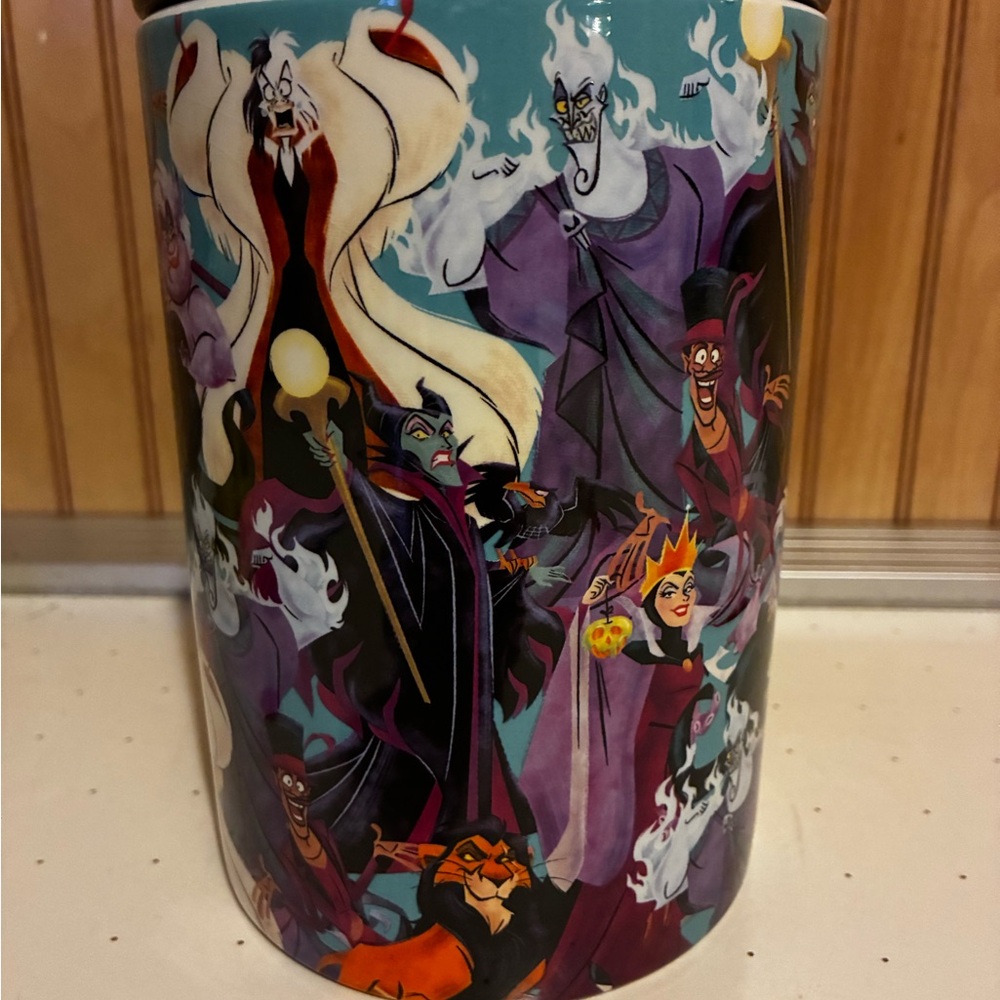 Disney Villains 8” Ceramic Canister Treat/Cookie Jar With Lid - Picture 2 of 11
